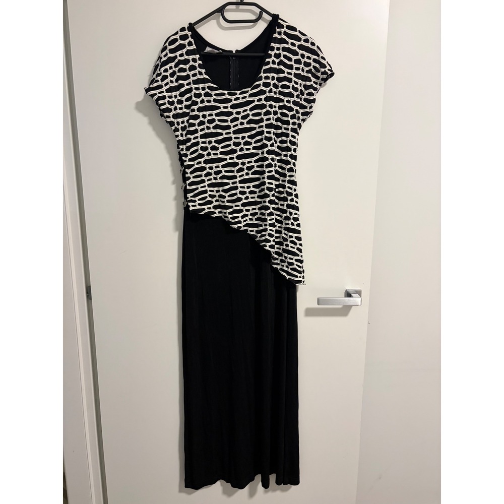 Joseph Ribkoff Vintage Maxi Dress Black White Geometric Slinky Asymmetric 10